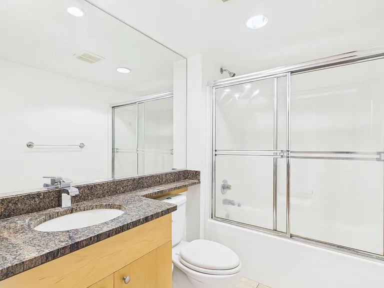 1707 E Main St #2 — Photo 11