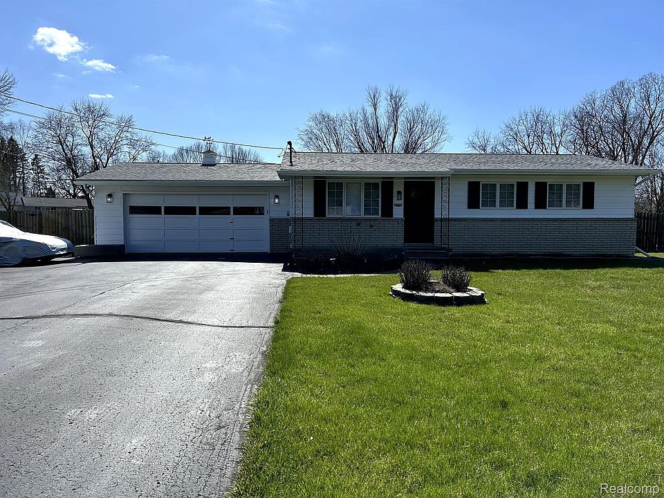 1st image of 4203 Pheasant Dr