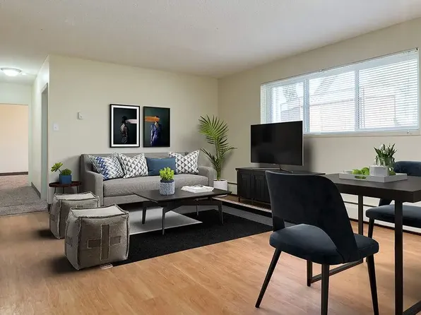 4821 46th St #4, Red Deer, AB T4N 1M9