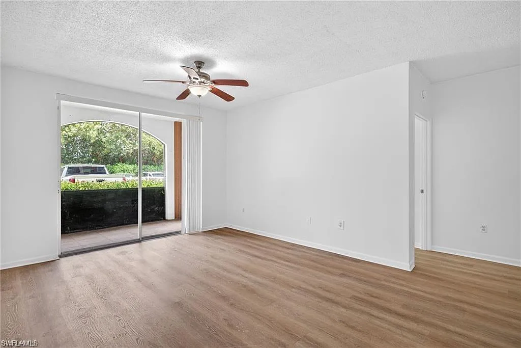 1200 Reserve Way — Photo 4