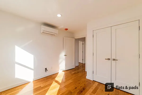 Rented by FLATS & PADS LLC | media 16