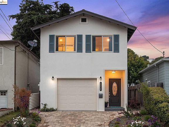 2nd image of 1558 Mariposa St