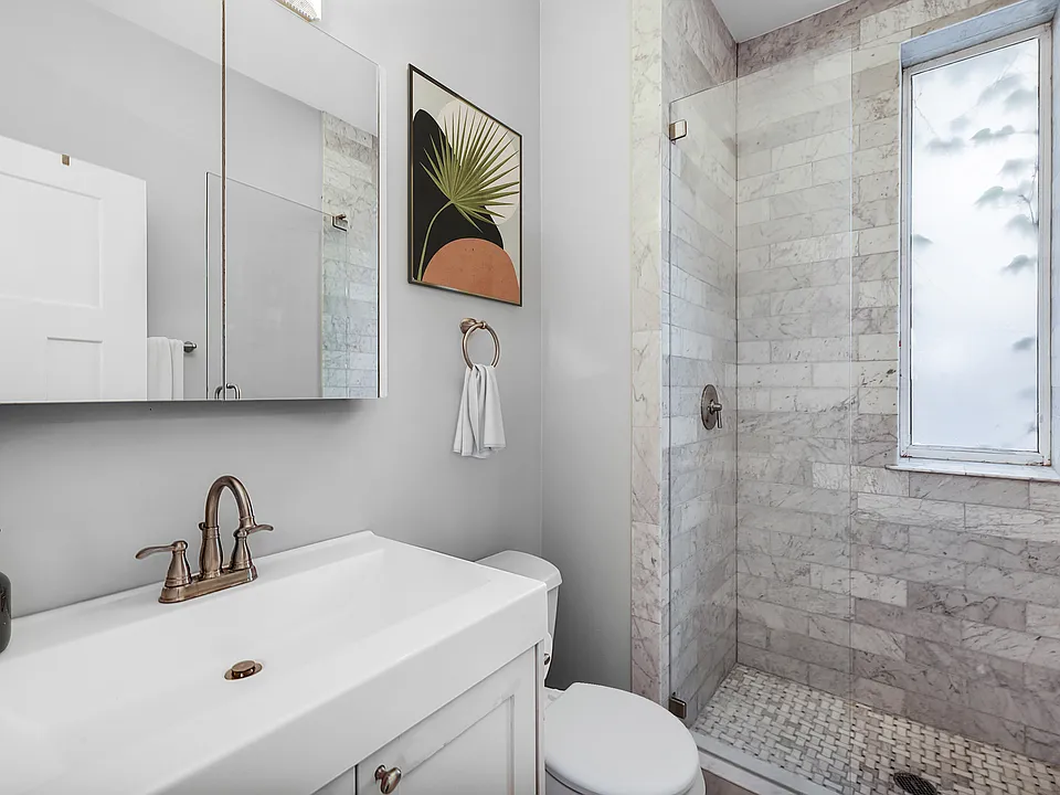 Upstairs bathroom