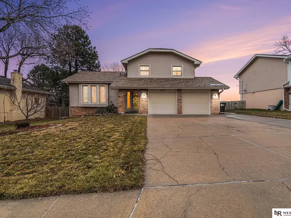 5073 S 159th Cir, Omaha, NE 68135