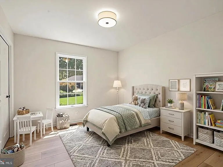13647 S Springs Dr — Photo 34