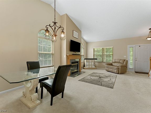 5th image of 3831 Nut Hatch Ln
