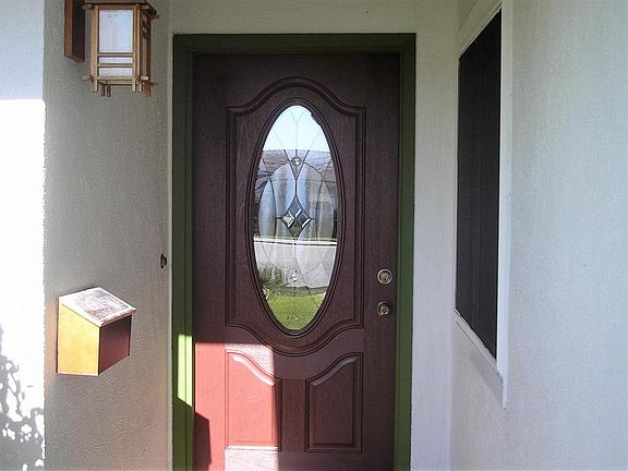 2nd image of 204 Mackay Ave