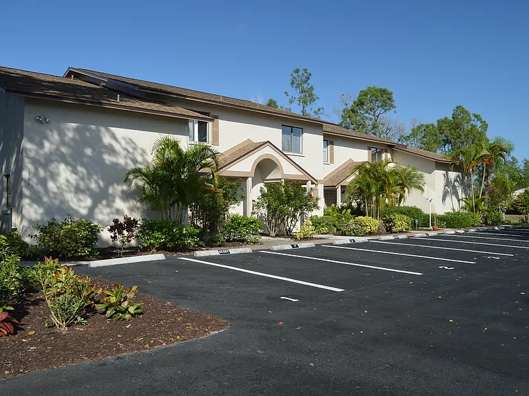 26560 Southern Pines Dr #J103 — Photo 18