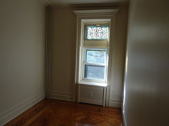 3rd image of 1215 Dean St APT 3