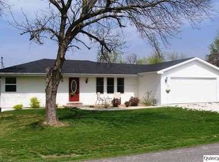 9417 Columbus Rd, Fowler, IL 62338