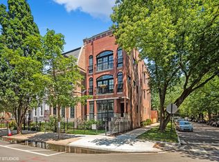 2635 N Racine Ave #1, Chicago, IL 60614