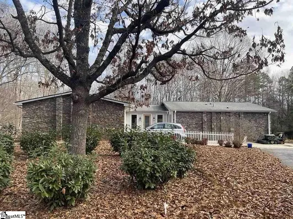 1923 Fairview Rd, Fountain Inn, SC 29644