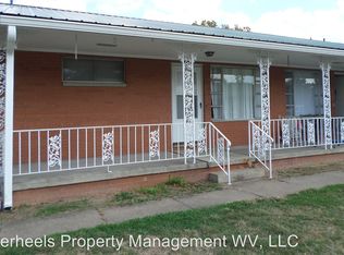 60 Palmer Dr APT 103, Parkersburg, WV 26104