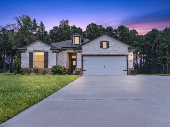 1295 Road 66112, Dayton, TX 77535