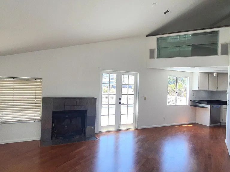 637 Rockledge St — Photo 8