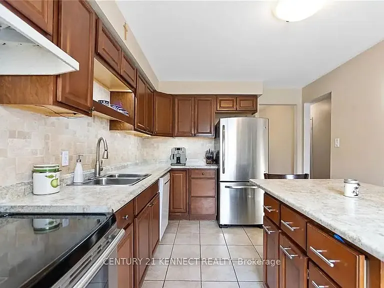 55 Dovercliffe Rd #54 — Photo 4