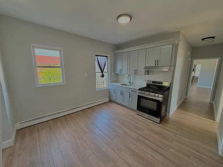 430 Union Ave #3 — Photo 15