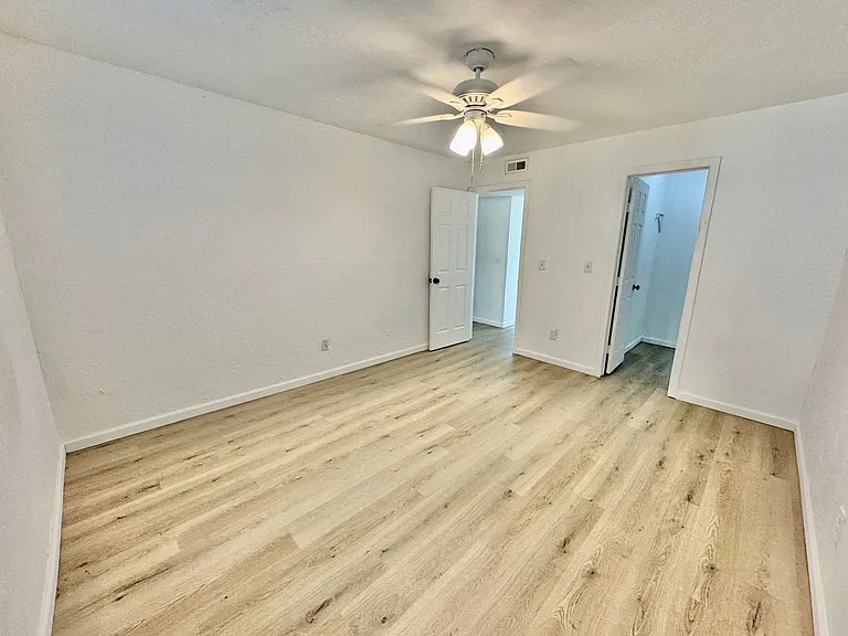 7321 Melrose Ln — Photo 20