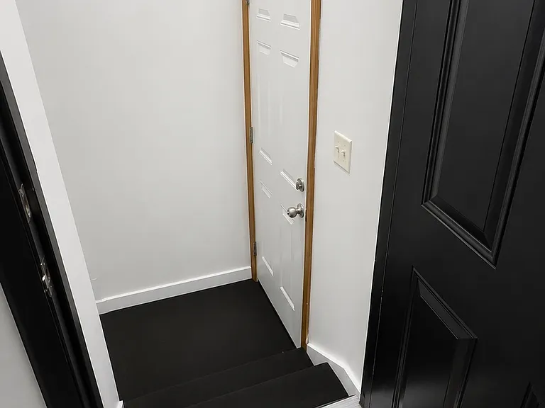 Carolina St — Photo 12