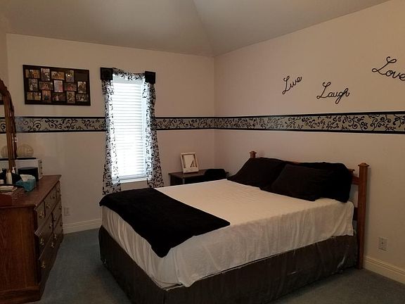 5th image of 2604 Villa Ct