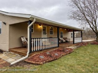 4215 N Smith Rd, Dimondale, MI 48821