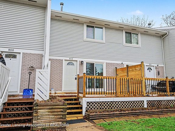 2nd image of 802 Randy Ln