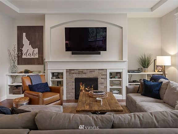 3rd image of 11918 55th Avenue Ct NW