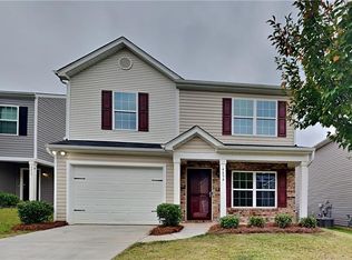 4454 Oak Pointe Dr, Winston Salem, NC 27105