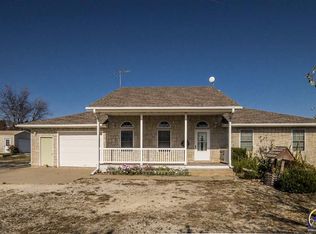 14504 238th Rd, Holton, KS 66436