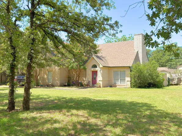 3903 Brushy Rd, Granbury, TX 76048