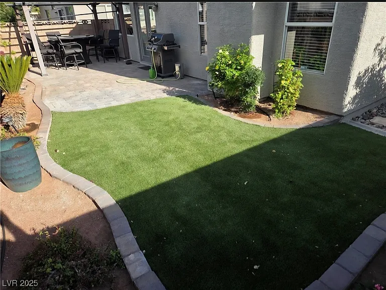 7136 Overhill Ave — Photo 15