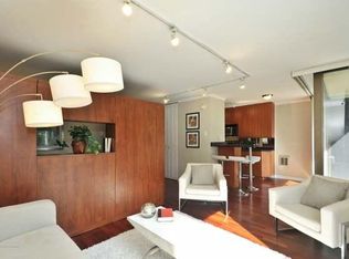 474 W Deming Pl, Chicago, IL 60614