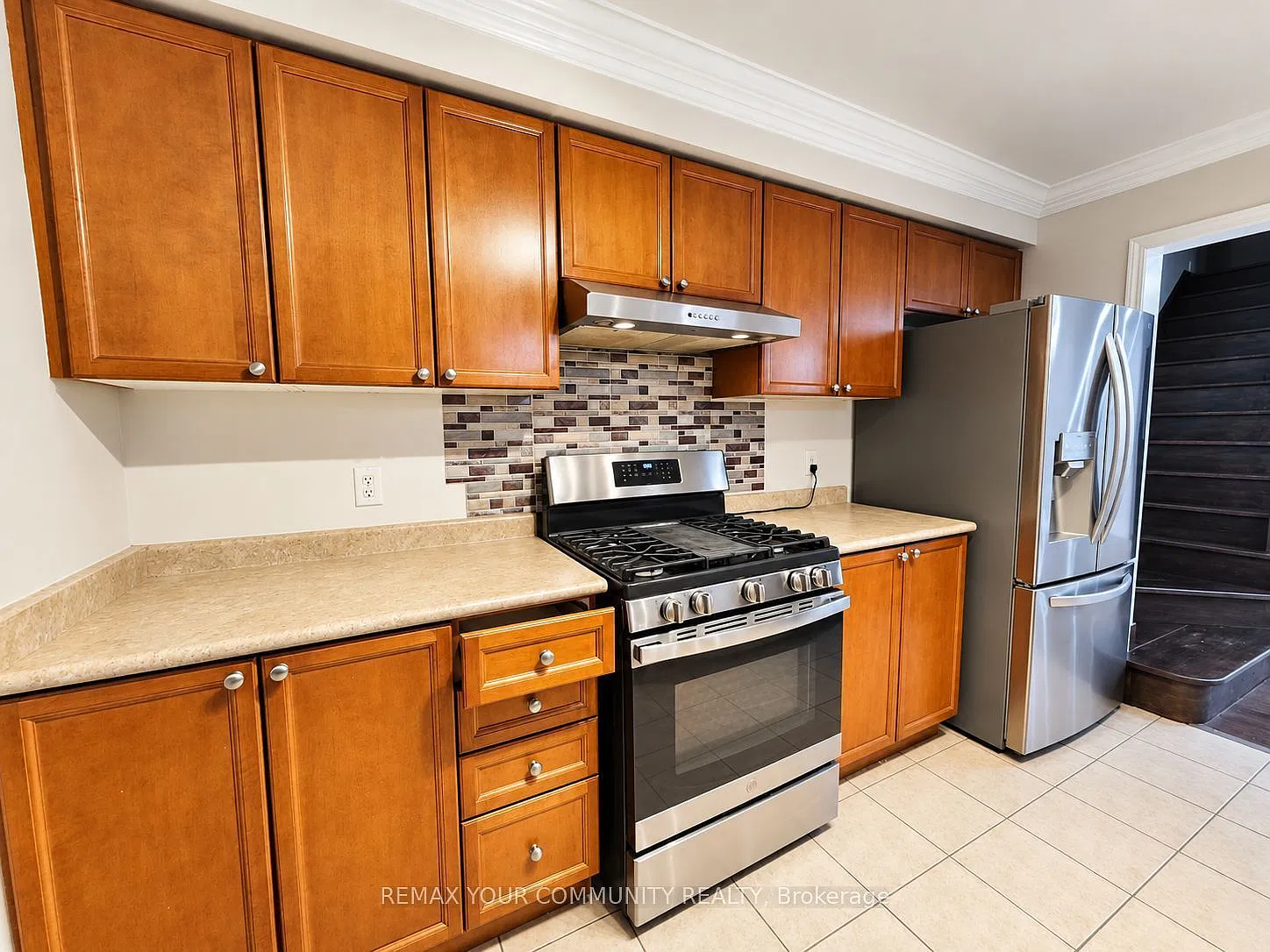 3 bed, $3,000 — Photo 4