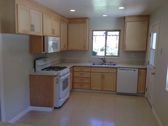 2nd image of 3826 Madeira Way