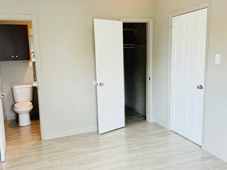71 Rockefeller Dr #A — Photo 16