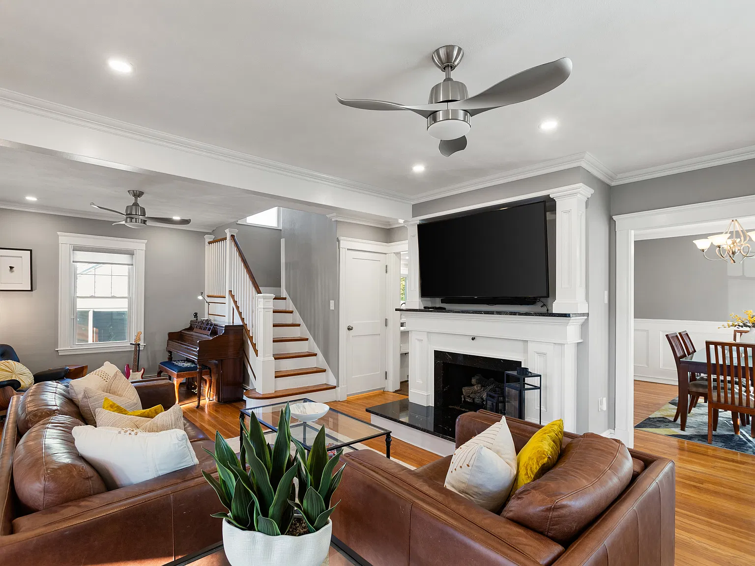 4 bed, 2910 sqft, $6,000 — Photo 3