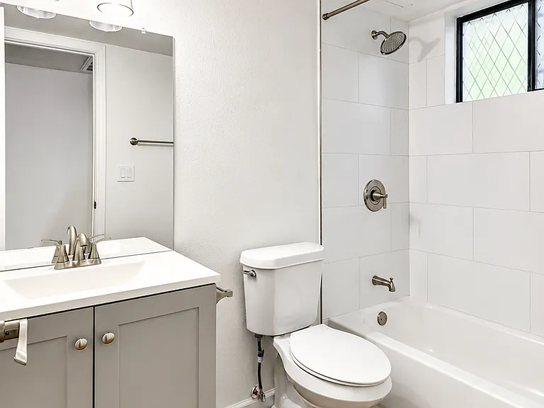 4823 Gaston Ave — Photo 6