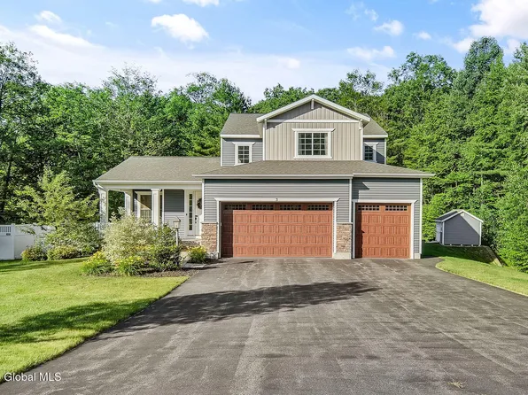 3 Grace Court, Clifton Park, NY 12065