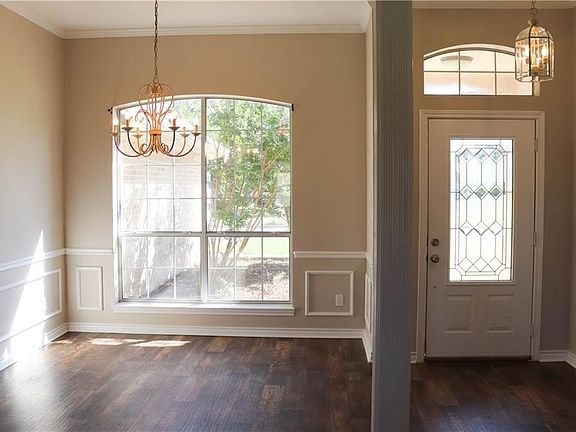 5th image of 1214 Red Bird Ln