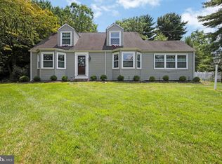 102 Fellowship Rd, Moorestown, NJ 08057