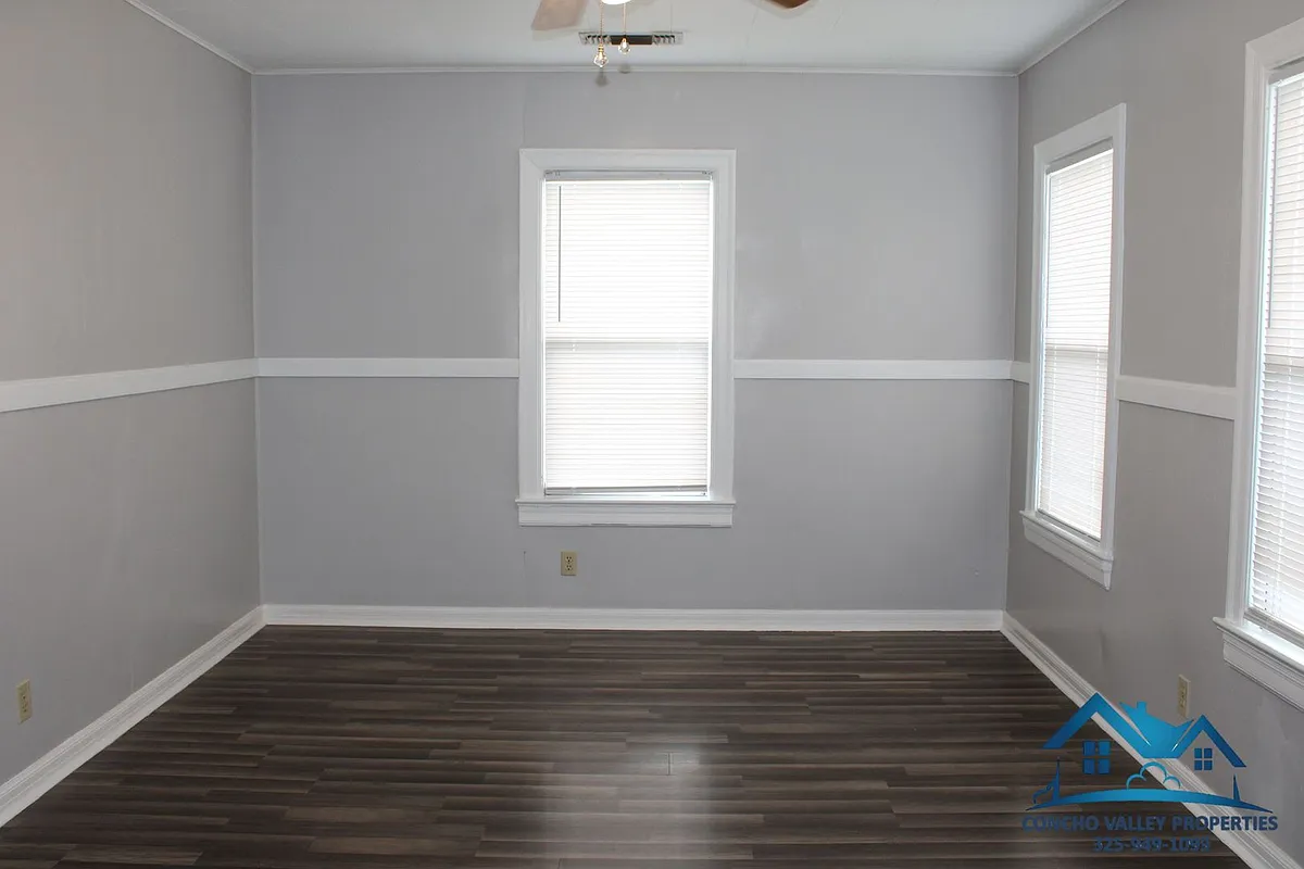 Building Photo - 2065 Live Oak St