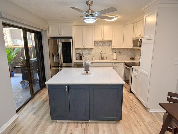 2nd image of 303 SE Castle Ct #C
