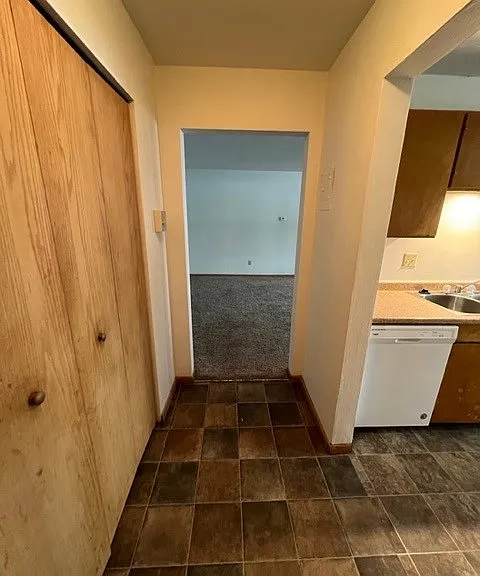 Skaff Apartments - Moorhead — Photo 154
