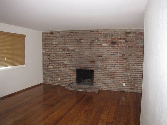 2nd image of 248 Louette Ct
