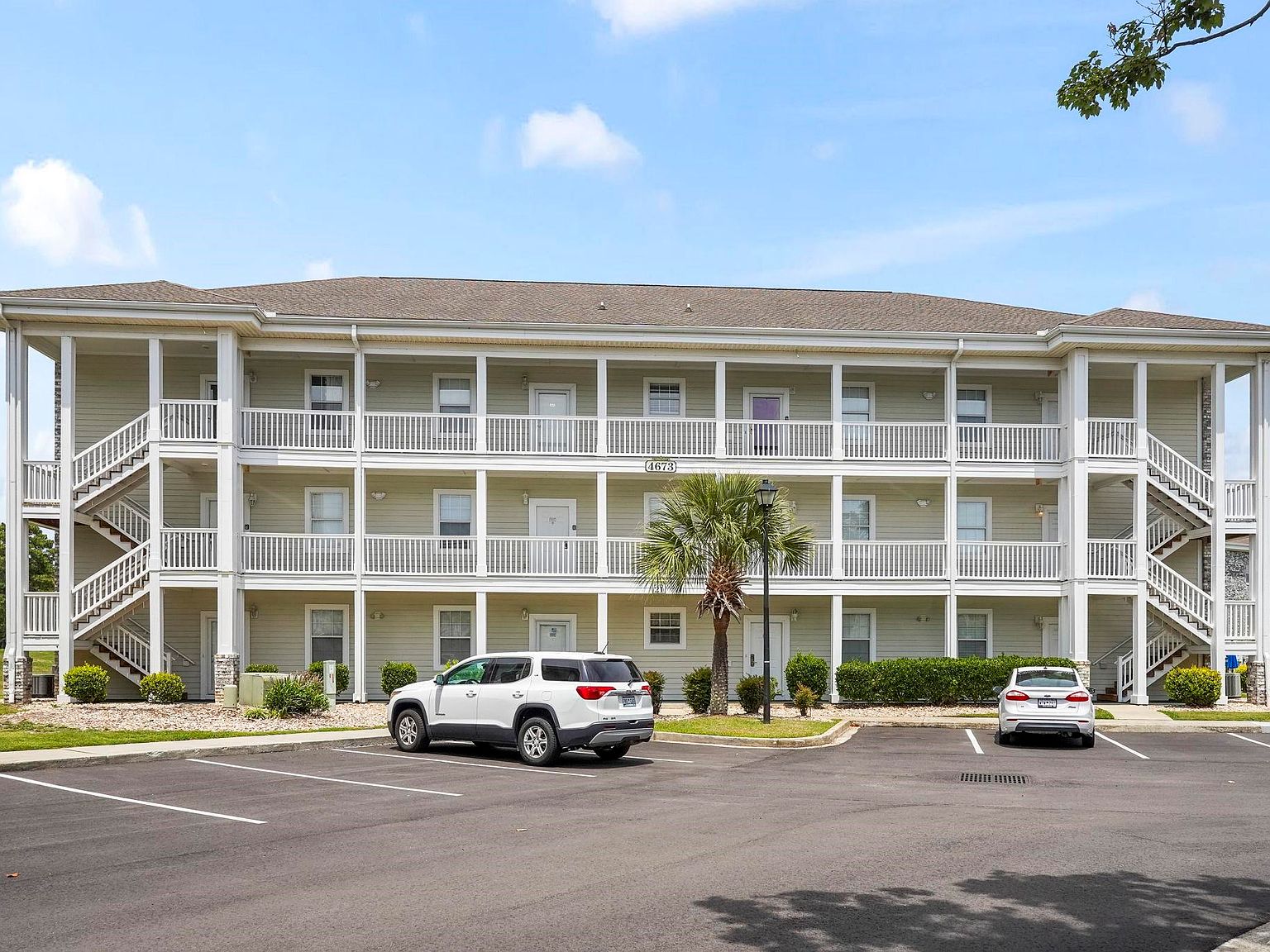 4673 Wild Iris Dr. #301