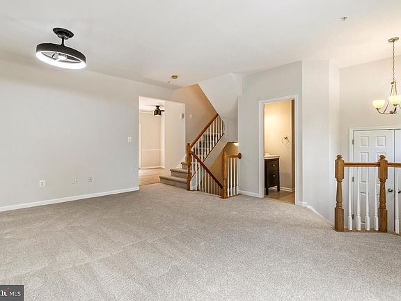 3rd image of 2628 Streamview Dr