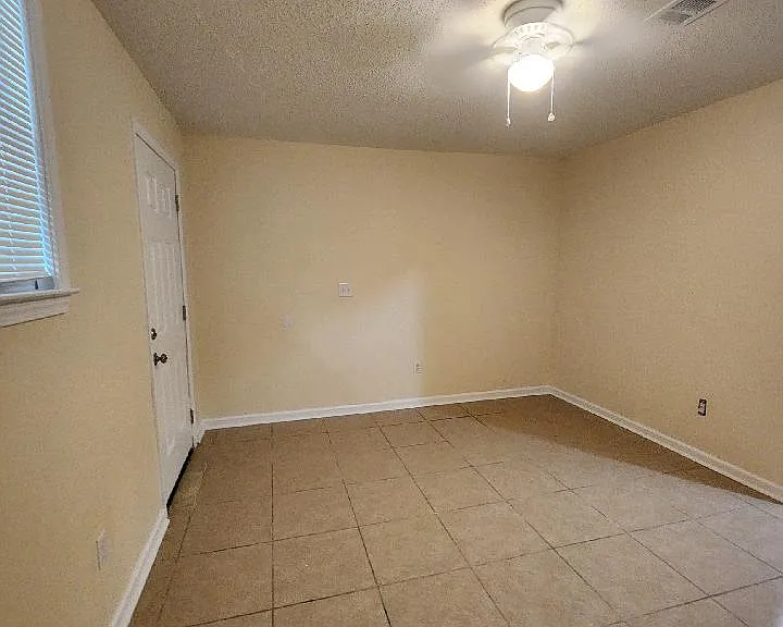 847 Northern St #C — Photo 1