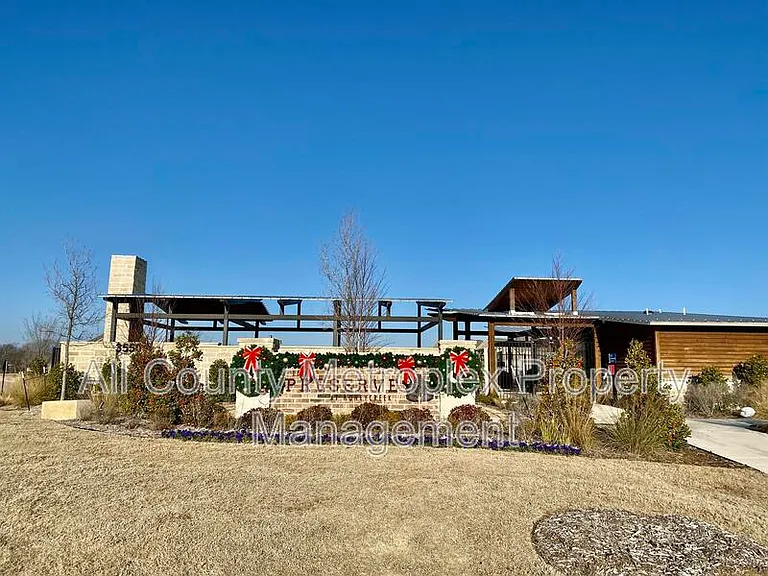 3008 Chinkapin Ln — Photo 23