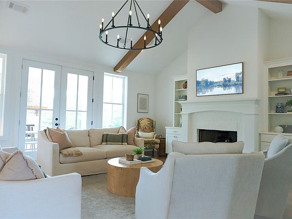 5th image of 2740 Partridge Ln