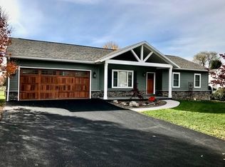 166 Hemlock Ln, Elysburg, PA 17824